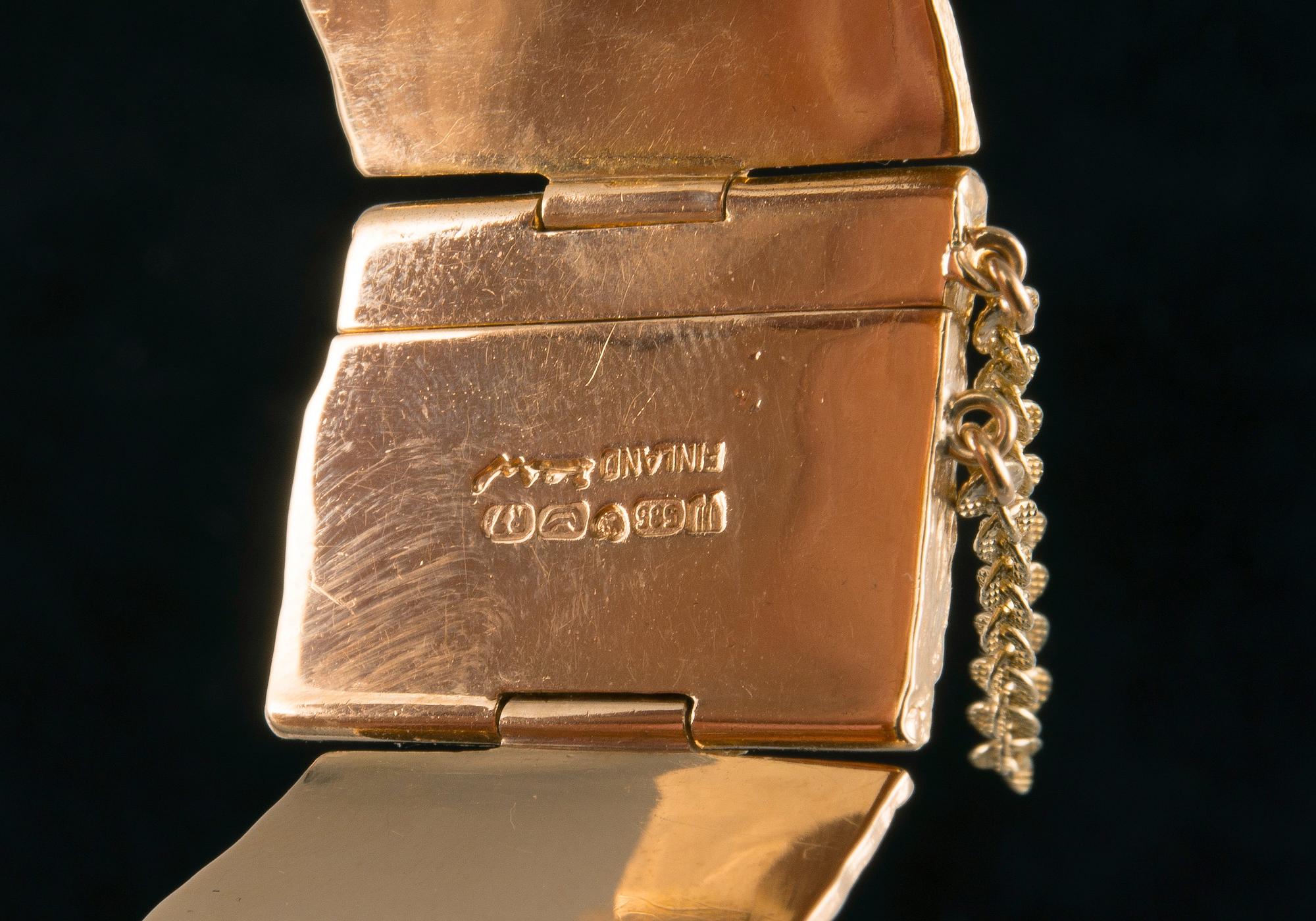 Björn Weckström, RANNEKORU, kultaa 14K, "Oksat mukana", Lapponia 1970. Paino 85,7 g.