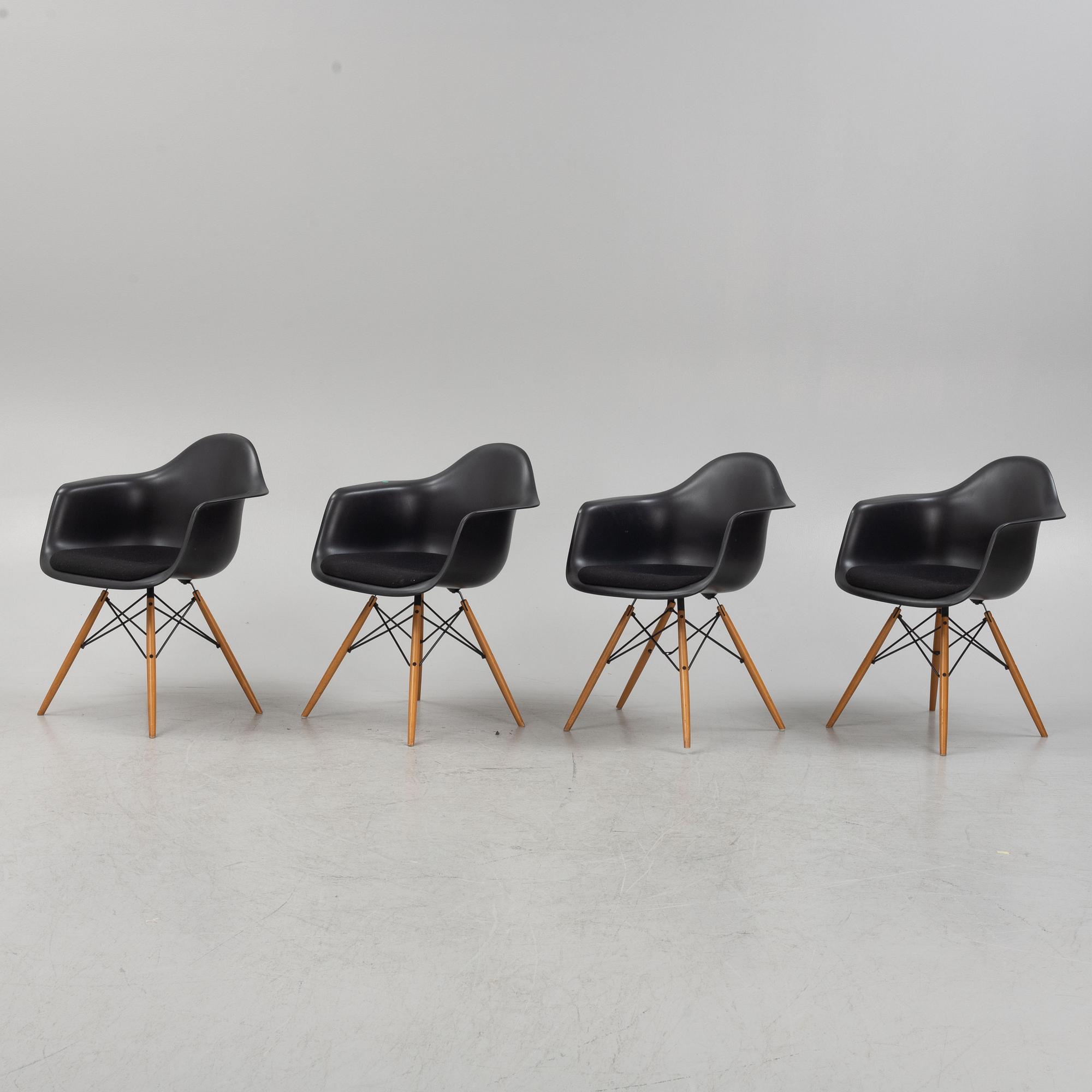 Ray eames stol 2025