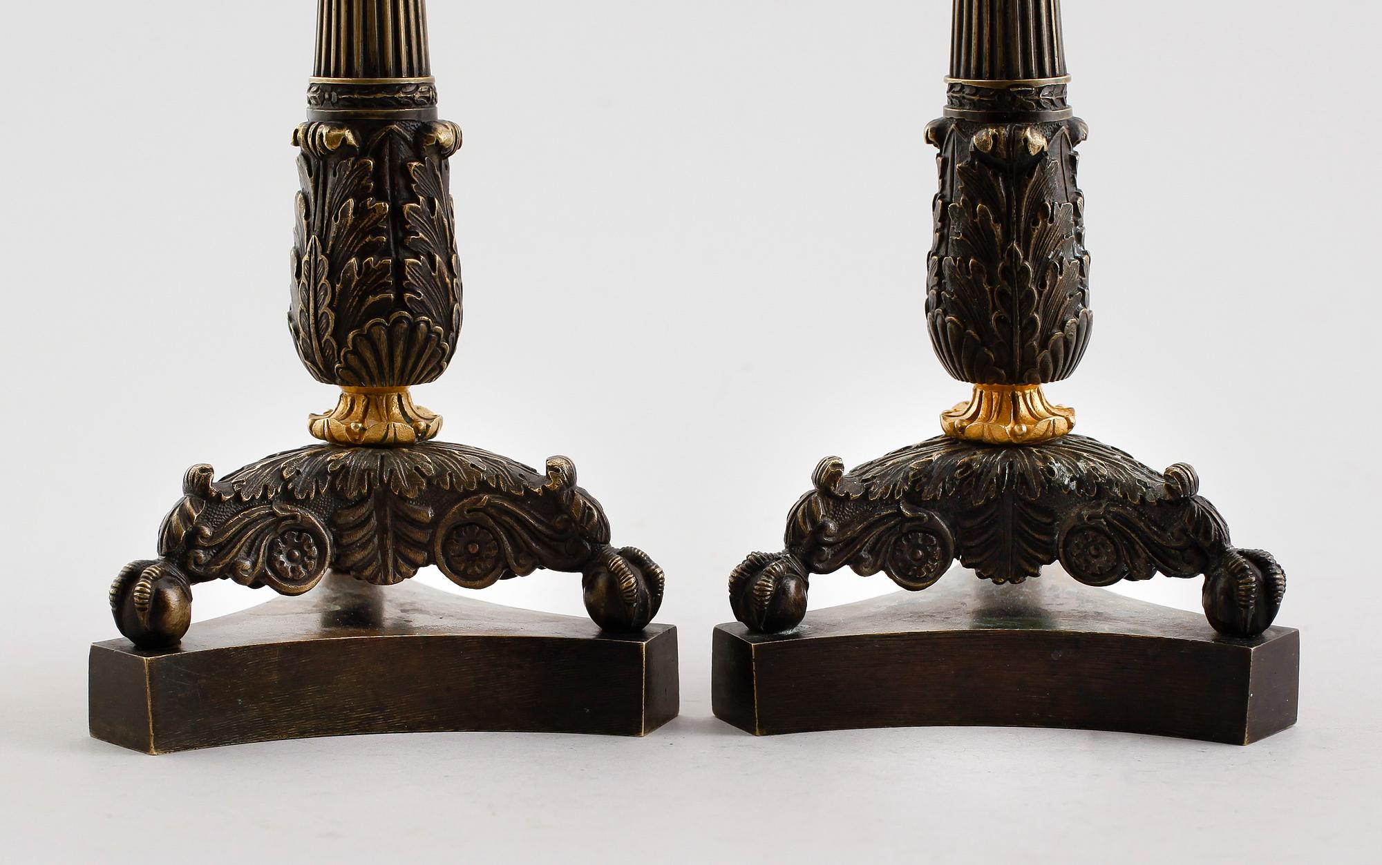 LJUSSTAKAR, 1 par, brons, senempire, 1800-talets första hälft.