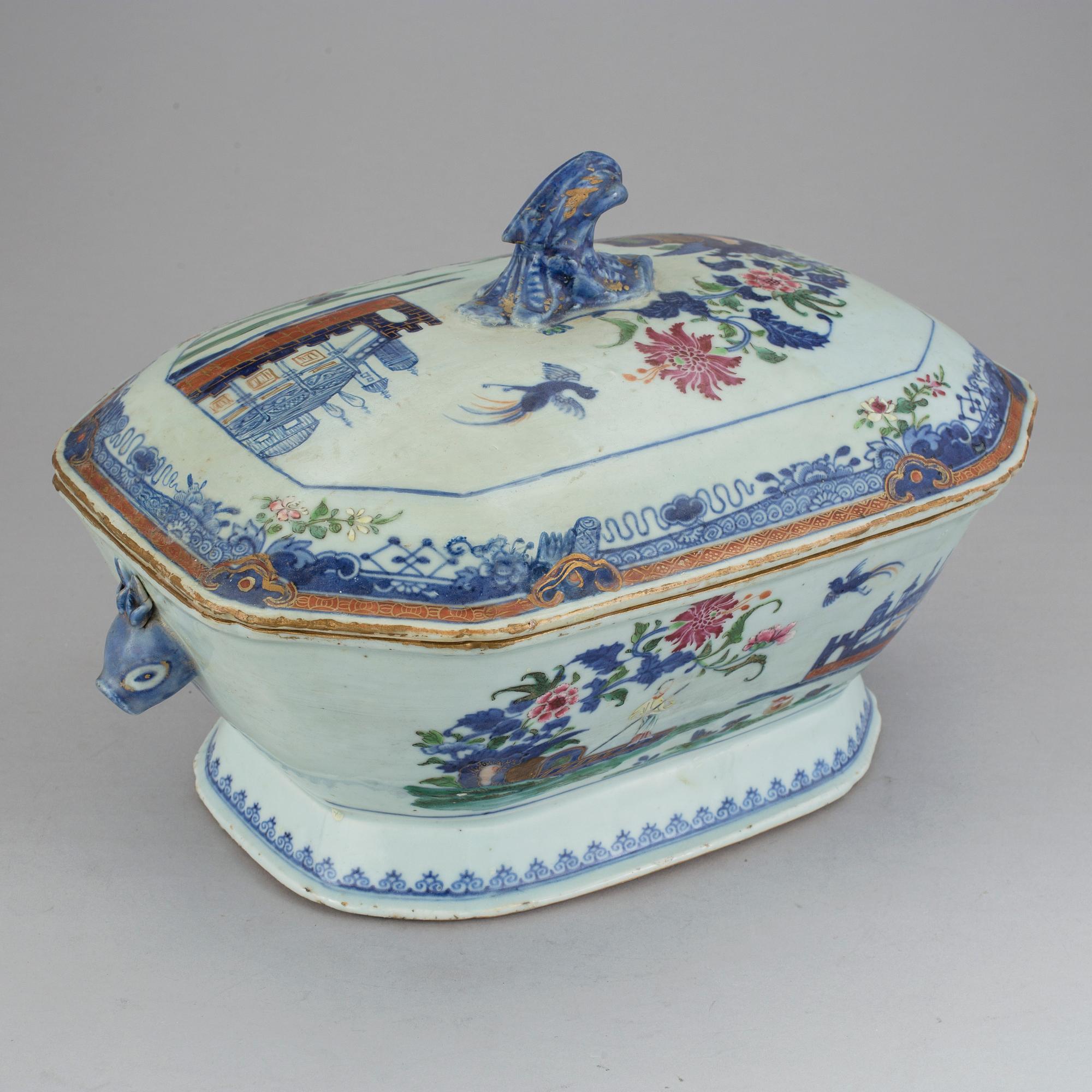 SOPPTERRIN, porslin, Qianlong, Kina, (1736-95).