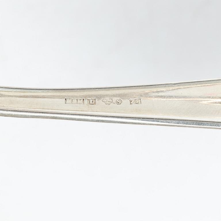 A 36 piece silver cutlery service, model Svensk Spets, mostly CG Hallberg, 1930s.