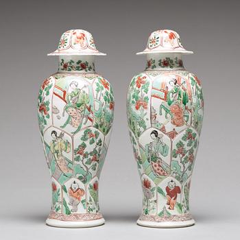 A pair of famille verte vases, Qing dynasty, Kangxi (1662-1722).