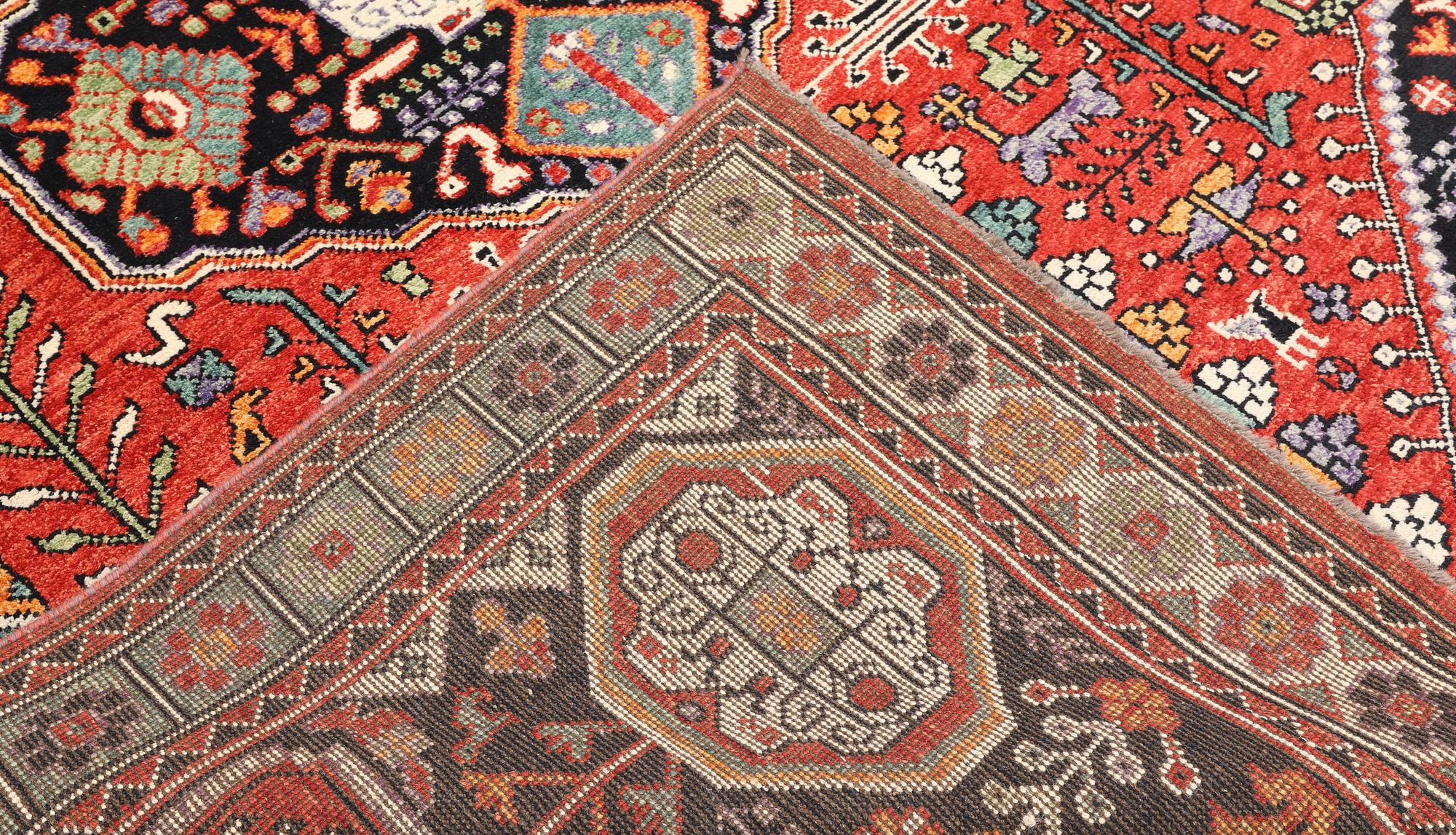 Matta, Shirazi, 292 x 204 cm.