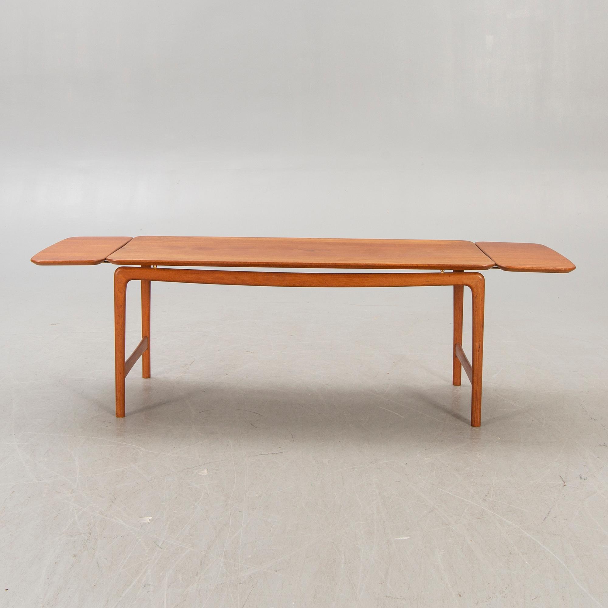 Peter Hvidt & Orla Mølgaard Nielsen,.