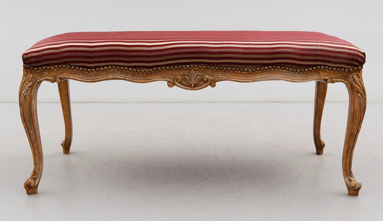 BÄNK, rokokostil, 1900-talets andra hälft.