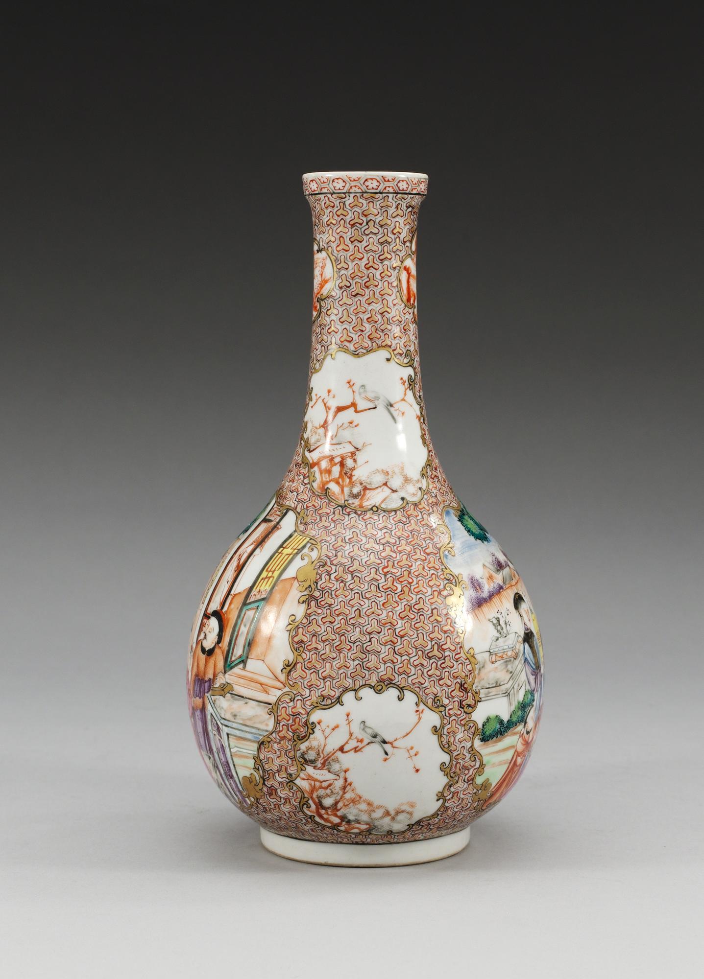 A famille rose bottle flask, Qing dynasty, Qianlong (1736-95).