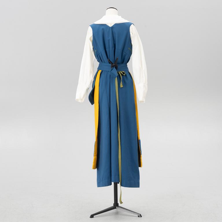 A Swedish folklore costume, end of the 20th century.