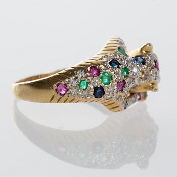 RING, 18K guld med diamanter, safirer samt smaragder.