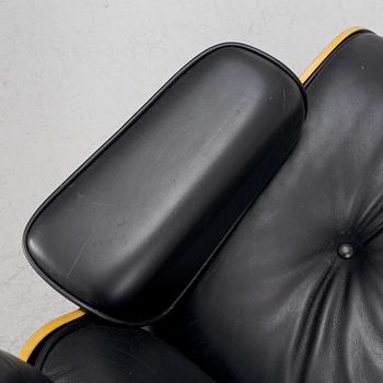 Charles & Ray Eames, an 'Eames Lounge Chair' with ottoman, Vitra.