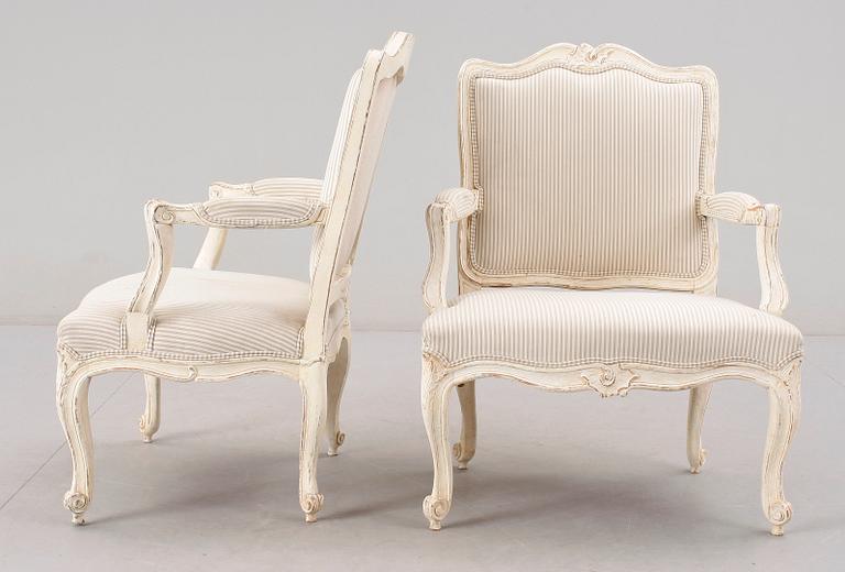 KARMSTOLAR, ett par, Louis XV, 1700-tal.