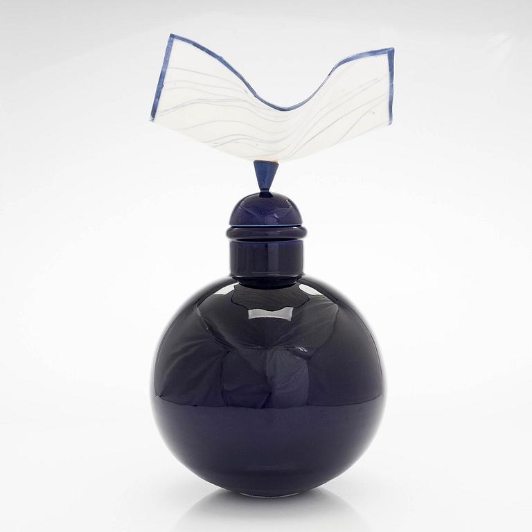 Inkeri Leivo, Konstkeramik, "Blue Velvet" osignerad.