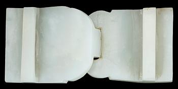 BÄLTESSPÄNNE, nefrit. Kina.