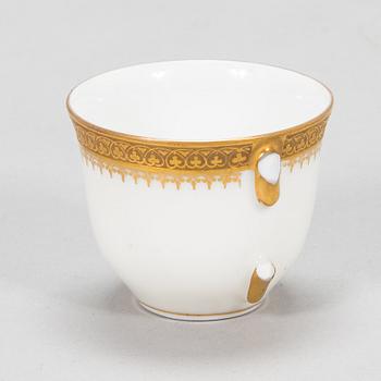 A ca. 235-piece porcelain dinnerware set, Puls H. Holzner Glaspalast Karlsbad, Czechoslovakia 1930s-40s.