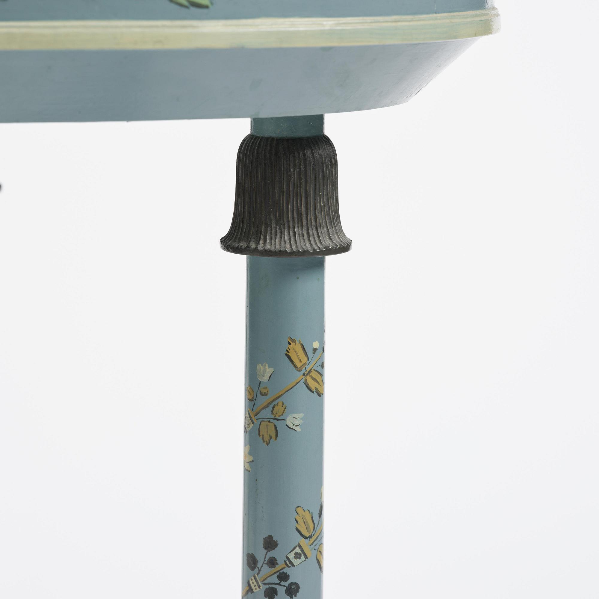Carl Malmsten, a Swedish Grace flower table, cabinetmaker Albin Johansson, Stockholm, for Villa Kvikkjokk, 1927.