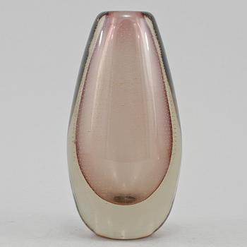 VAS, glas, Gunnel Nyman, signerad och daterad 1947.