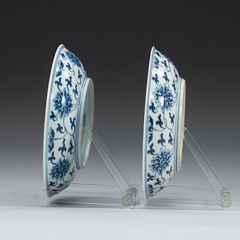 A pair of blue and white lotus dishes, Qing dynasty, 19th Century with Daoguangs seal mark and period.