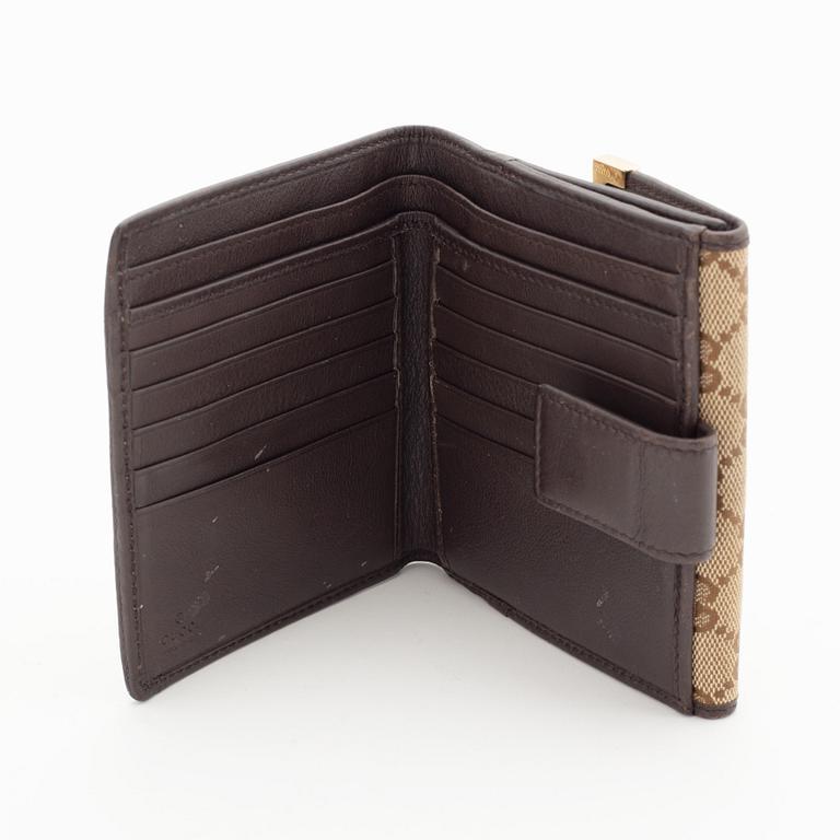 GUCCI, Bag and wallet.