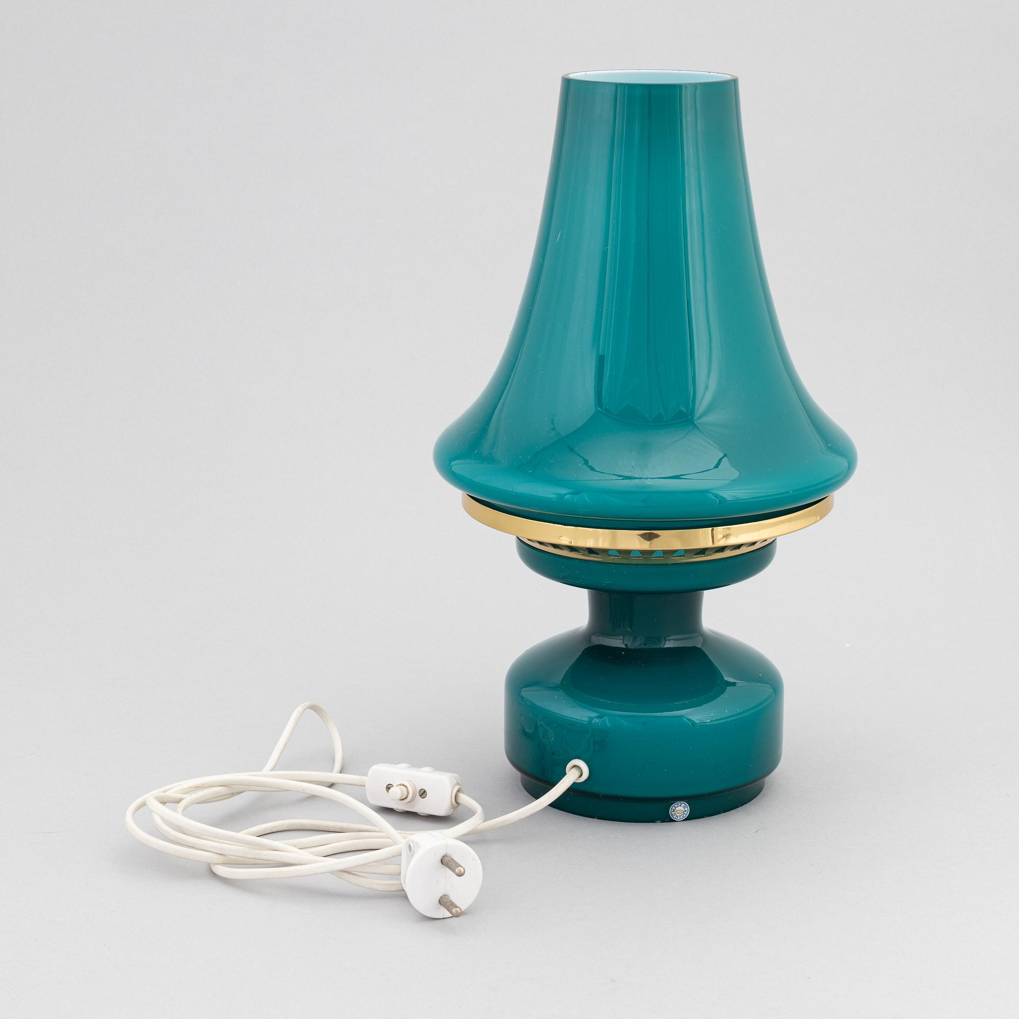Hans-Agne Jakobsson, a glass and brass model B124 table light, Markaryd, second half of the 20th Century.