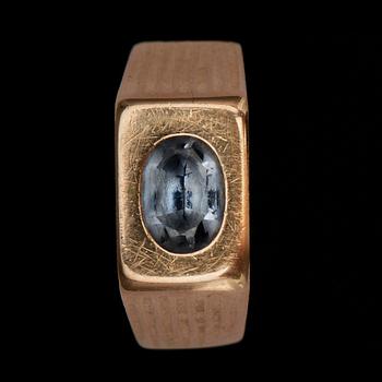 UR OCH RING, 3 delar, 14k och 18k guld. Tot vikt 45,2g.