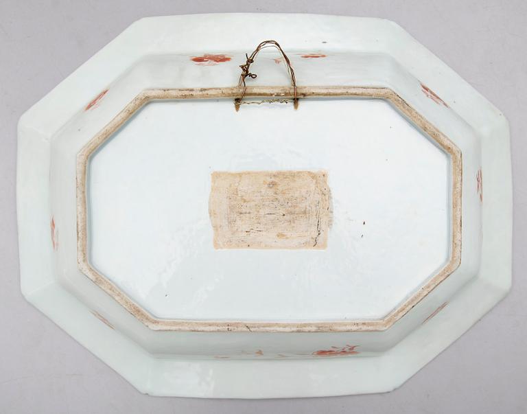 SKÅLFAT, porslin, Kina, 1700-tal.