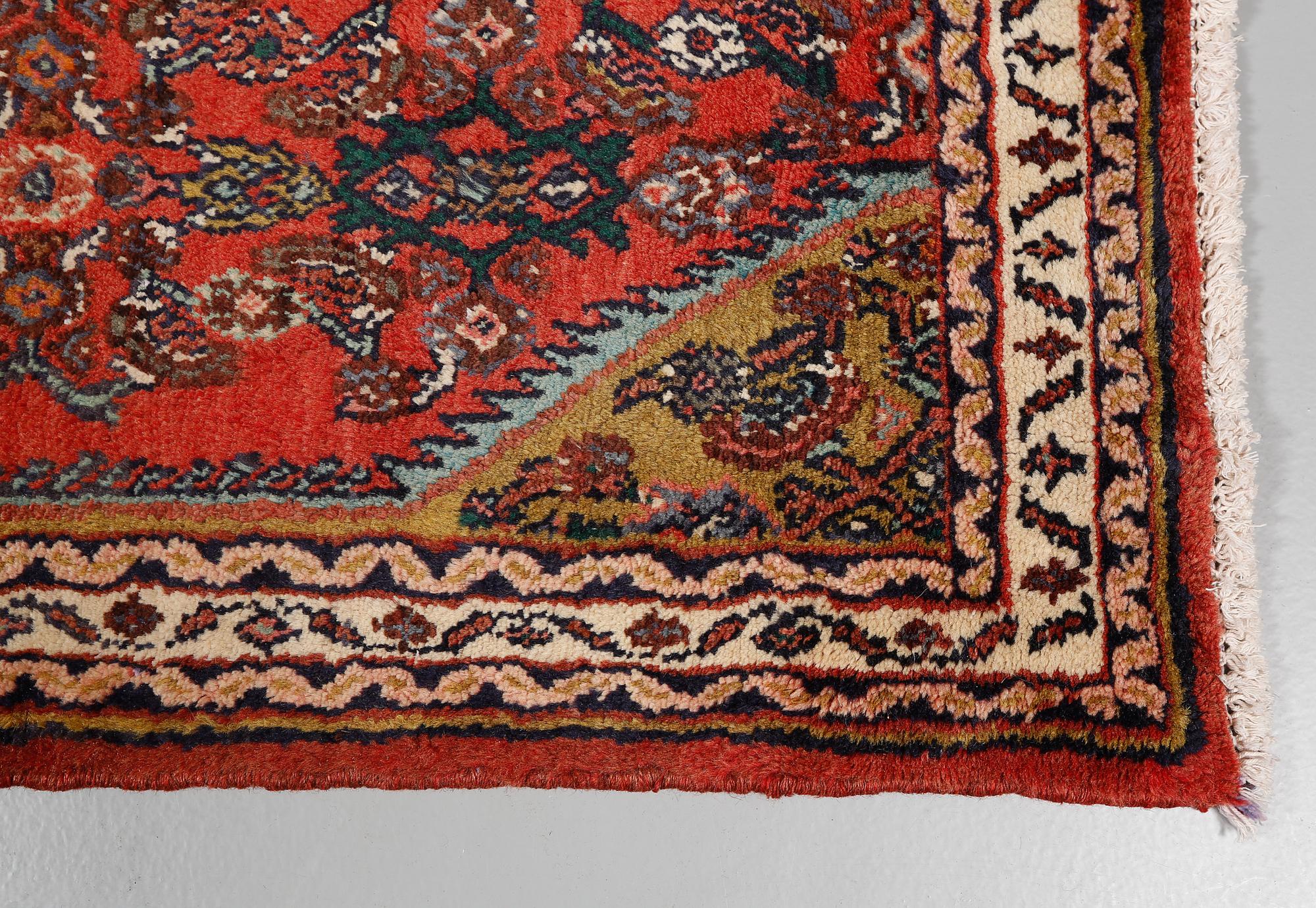 GALLERIMATTA, Hamadan, sent 1900-tal, ca 270x85 cm.