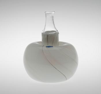 Oiva Toikka, A BOTTLE.