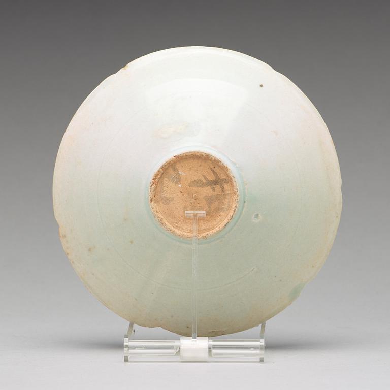 A celadon glazed bowl and stemcup, Song/Yuan dynasty.