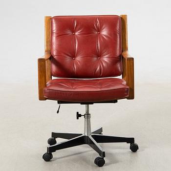 Karl Erik Ekselius, Skrivbordsstol för JOC möbler Vetlanda sent 1900-tal.