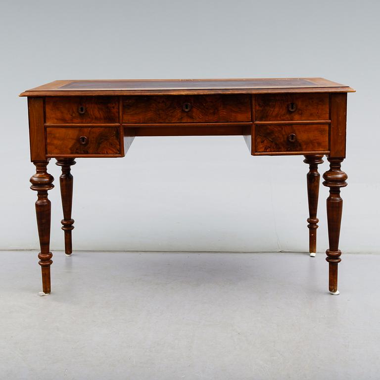 SKRIVBORD, 1800-talets andra hälft.