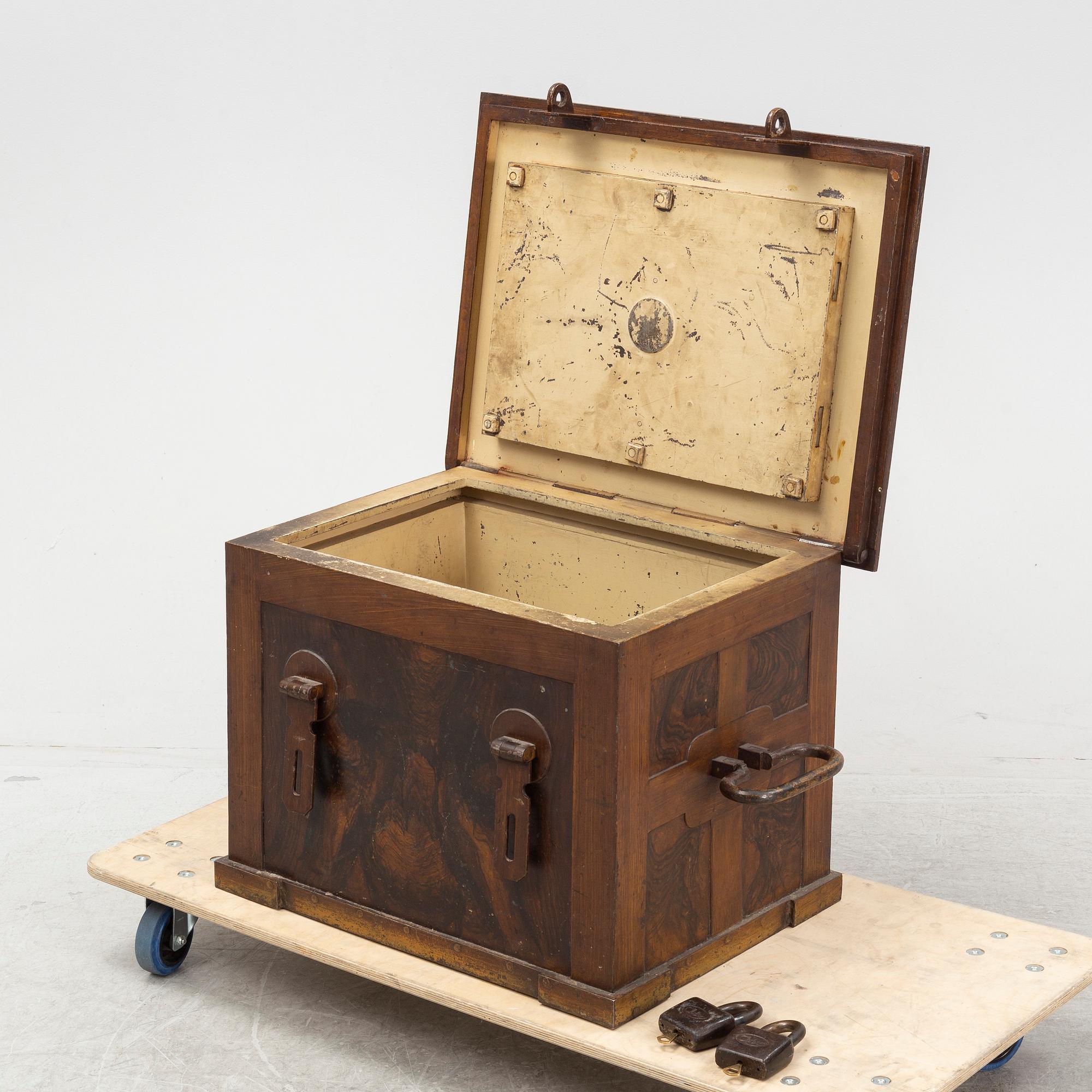 A steel strongbox from around the year 1900.
