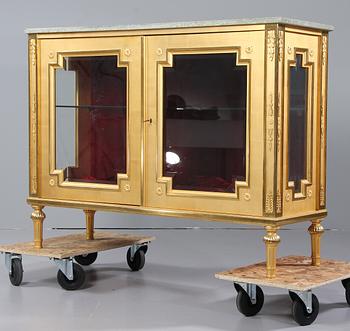 SPEGEL samt KONSOLSKÅP, gustaviansk stil, 1900-tal.