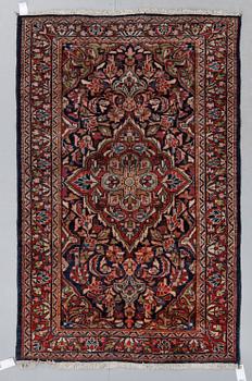 MATTA, orientalisk. Ca 195 x 127.