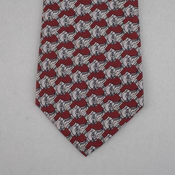 Hermès, 3 silk ties.