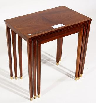 SATSBORD, 3 delar, gustaviansk stil.