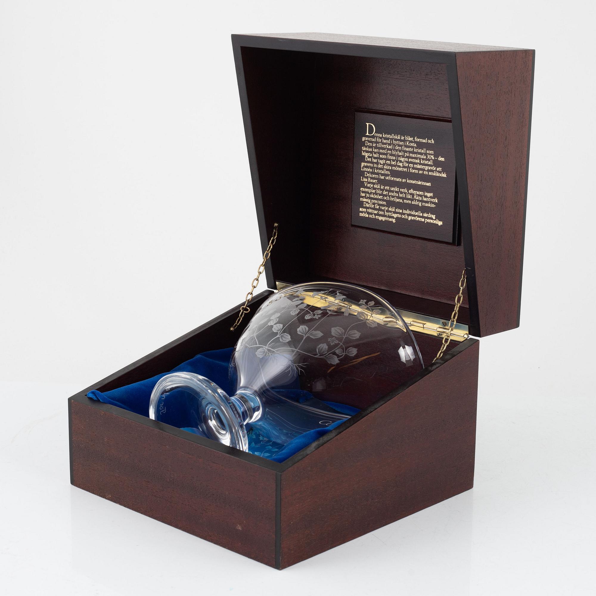 Lisa Bauer, a glass bowl, Kosta 1986.