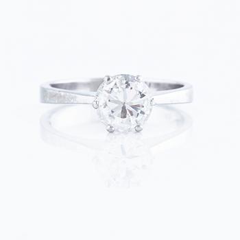 A ca 1.34 cts brilliant cut diamond ring.