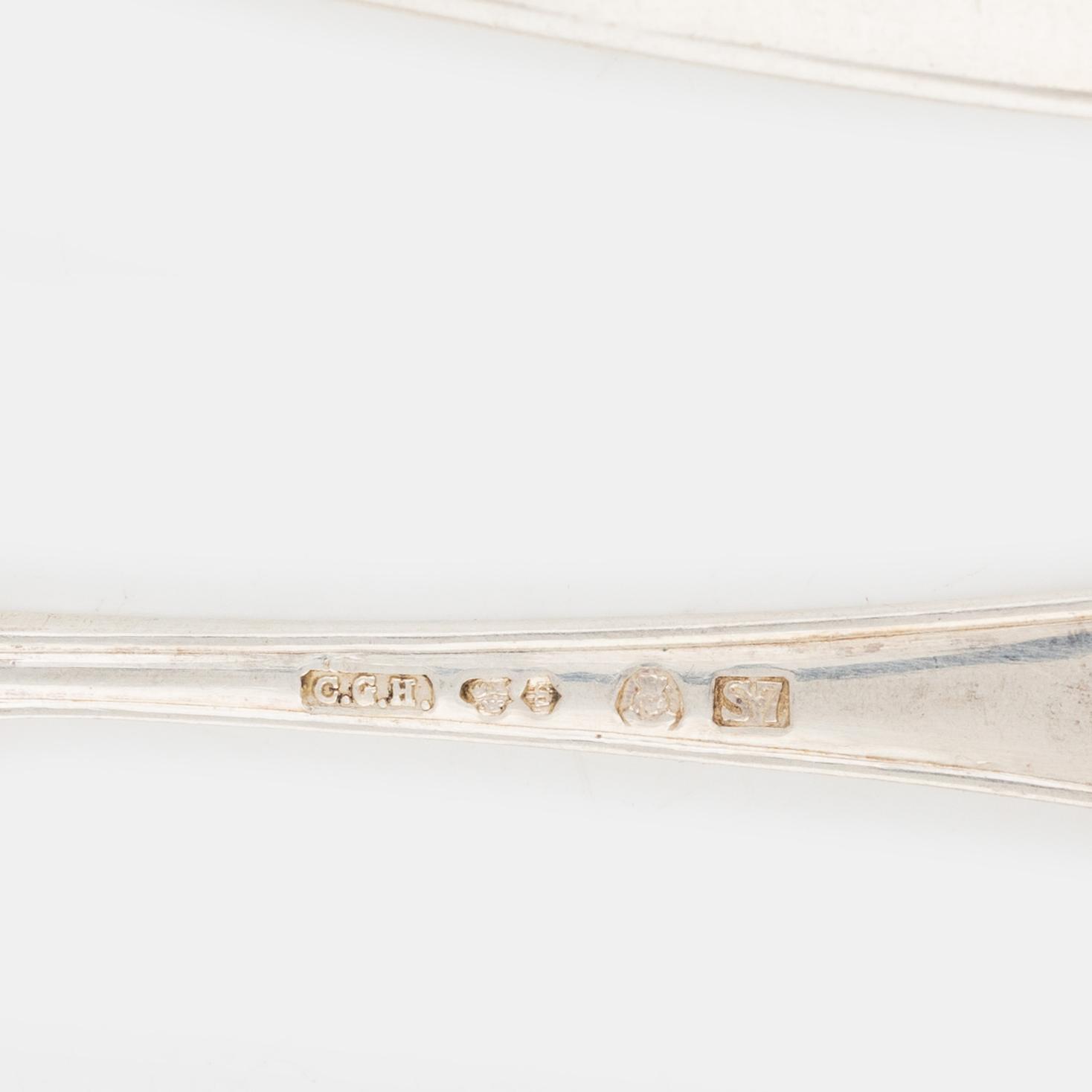 A 29-piece silver cultery, model 'Svensk spetsig', including GAB, Stockholm 1915.