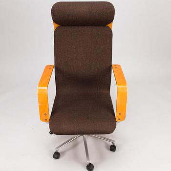 YRJÖ KUKKAPURO, TOIMISTOTUOLI, "Fysio", Avarte, 1900-luvun jälkipuoli.