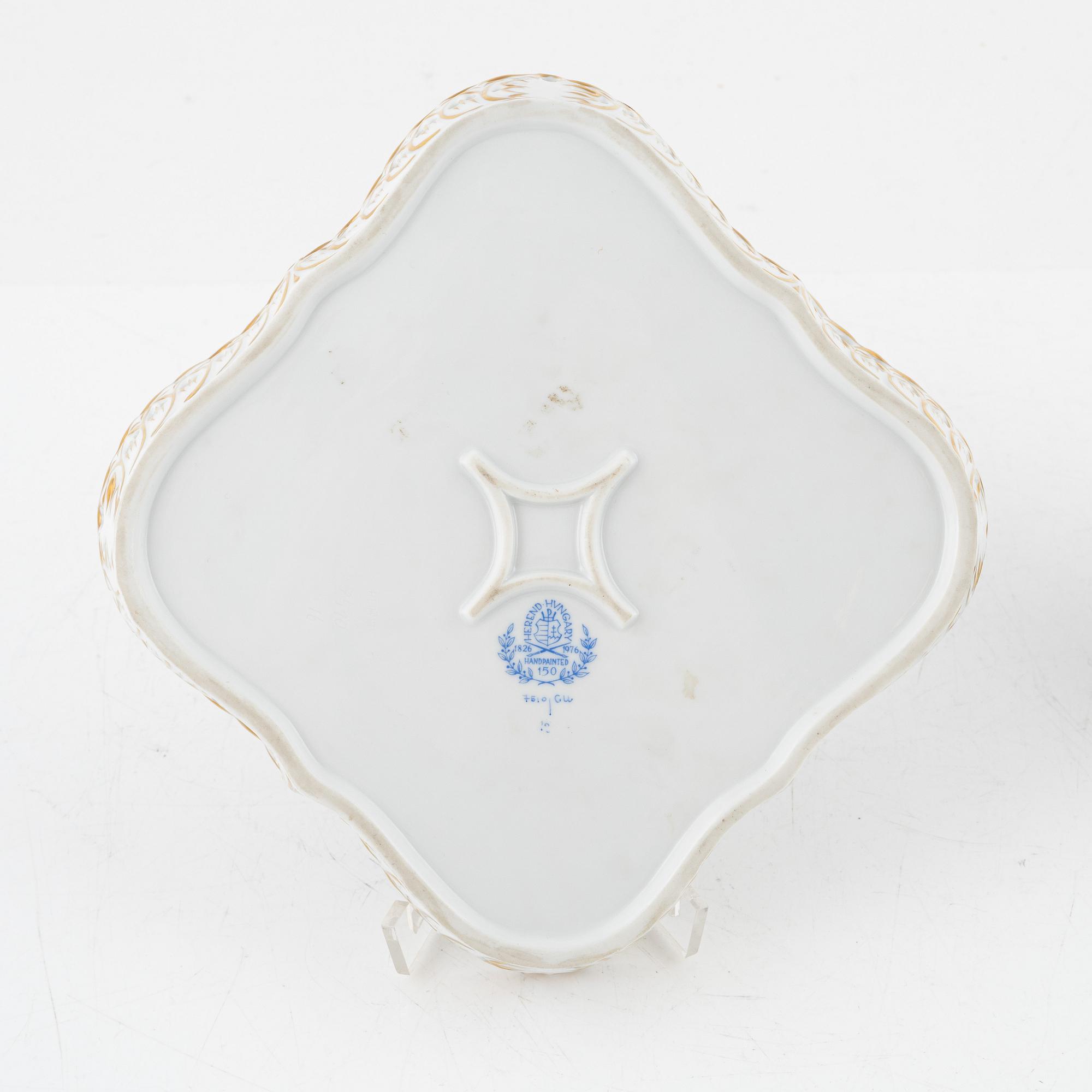 Bricka samt lockurnor, 2 st, porslin, Herend, Ungern, 1976.