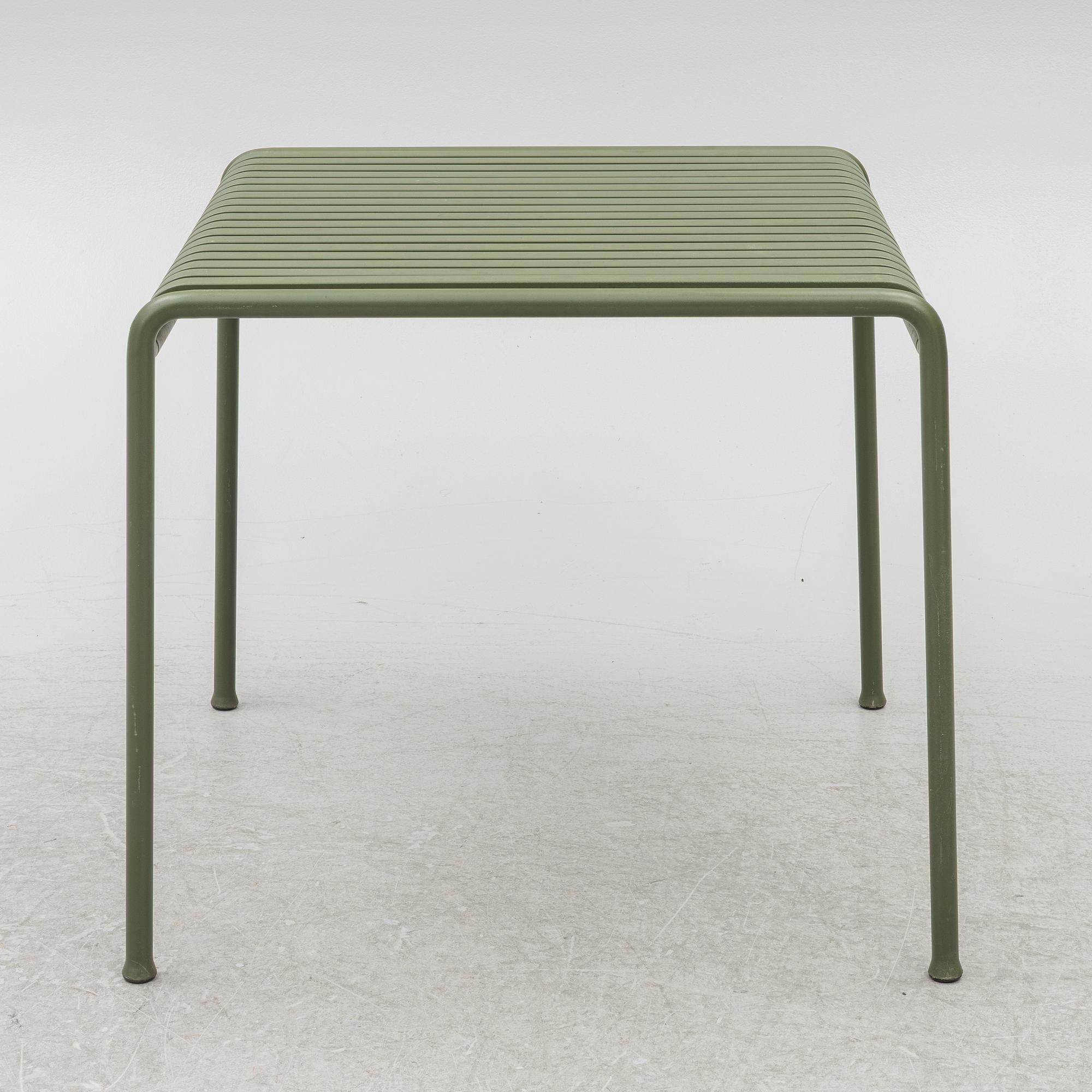 Ronan & Erwan Bouroullec, garden table, "Palissade", for Hay.