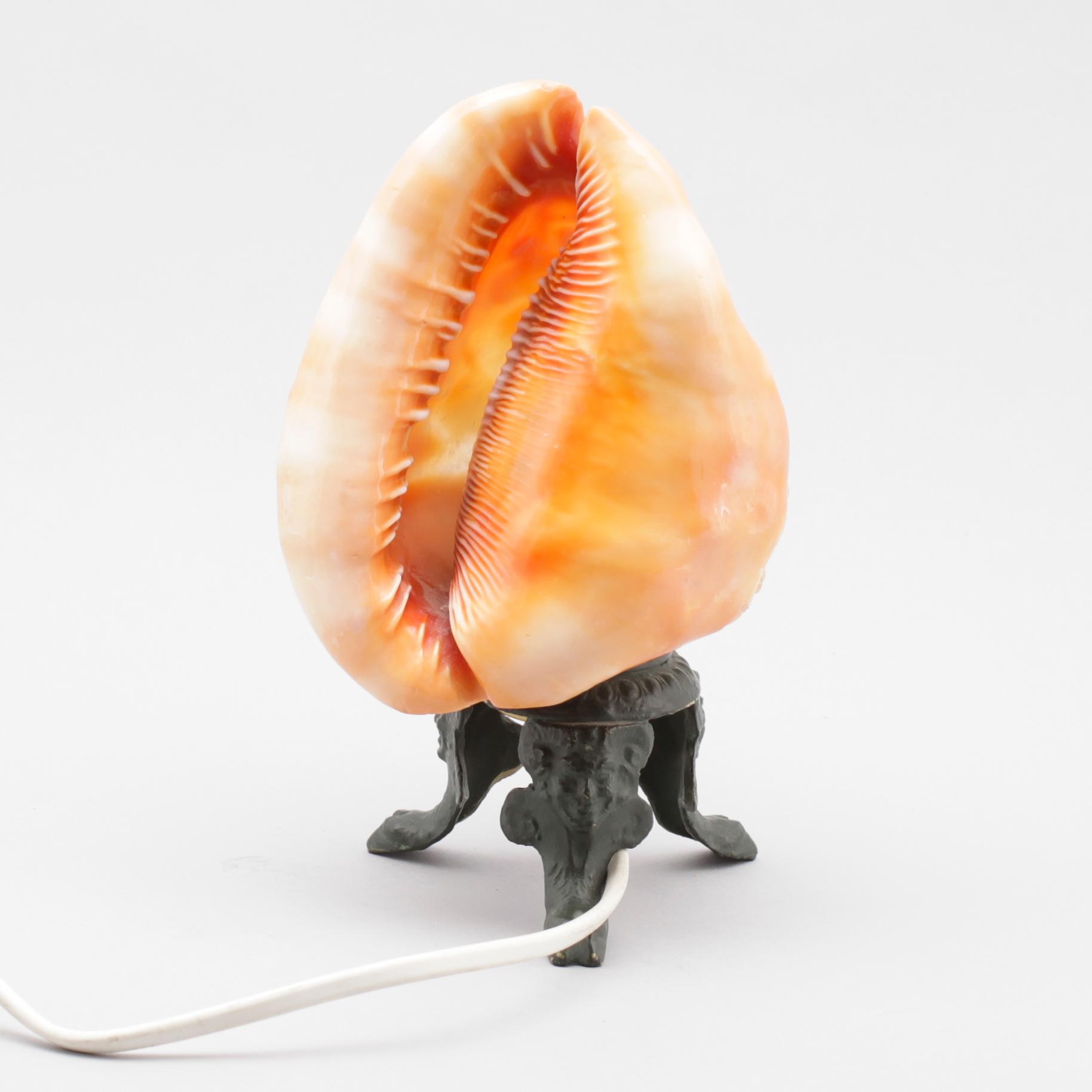 BORDSLAMPA, camé, 1900-talets första hälft.