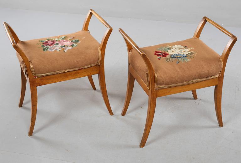 BANKETTER, ett par, Karl Johan, 1800-talets första hälft.