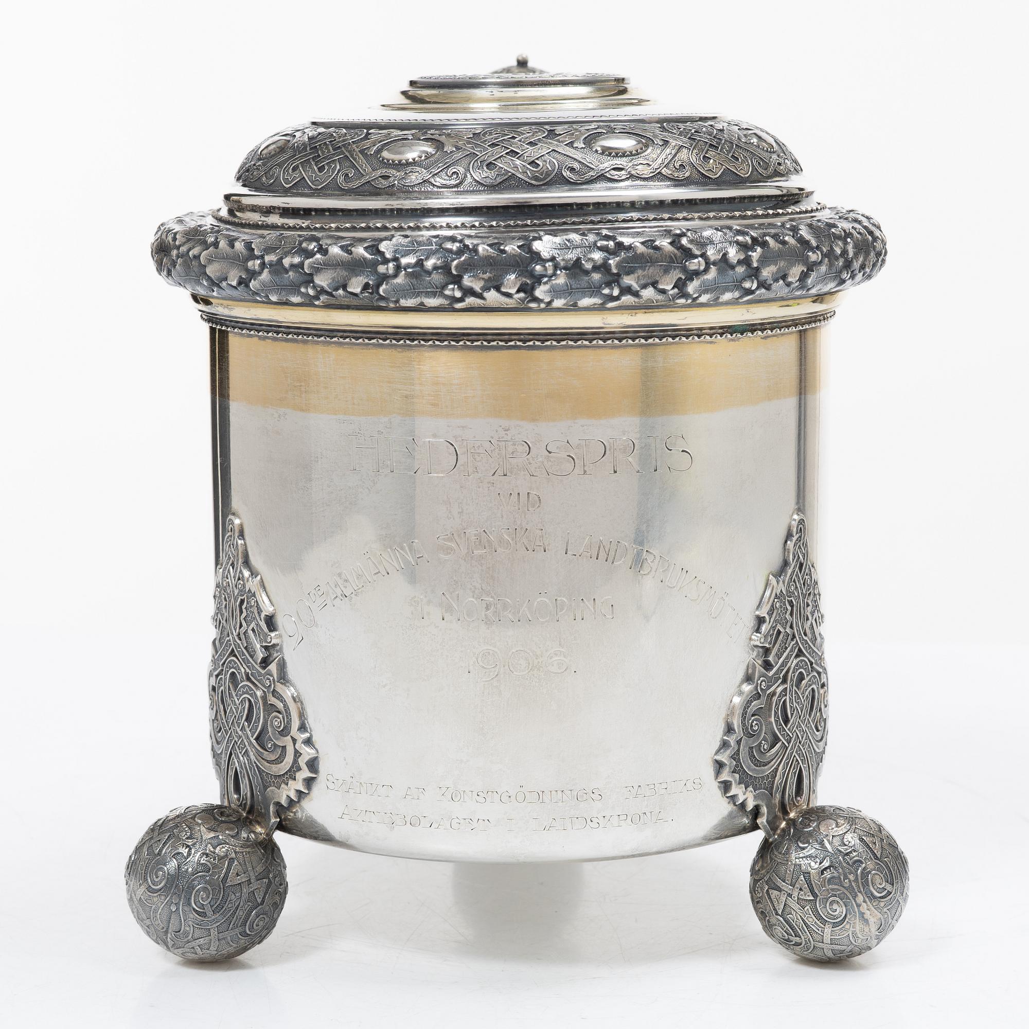 Karl Anderson, Dryckeskanna, silver, Stockholm 1906.
