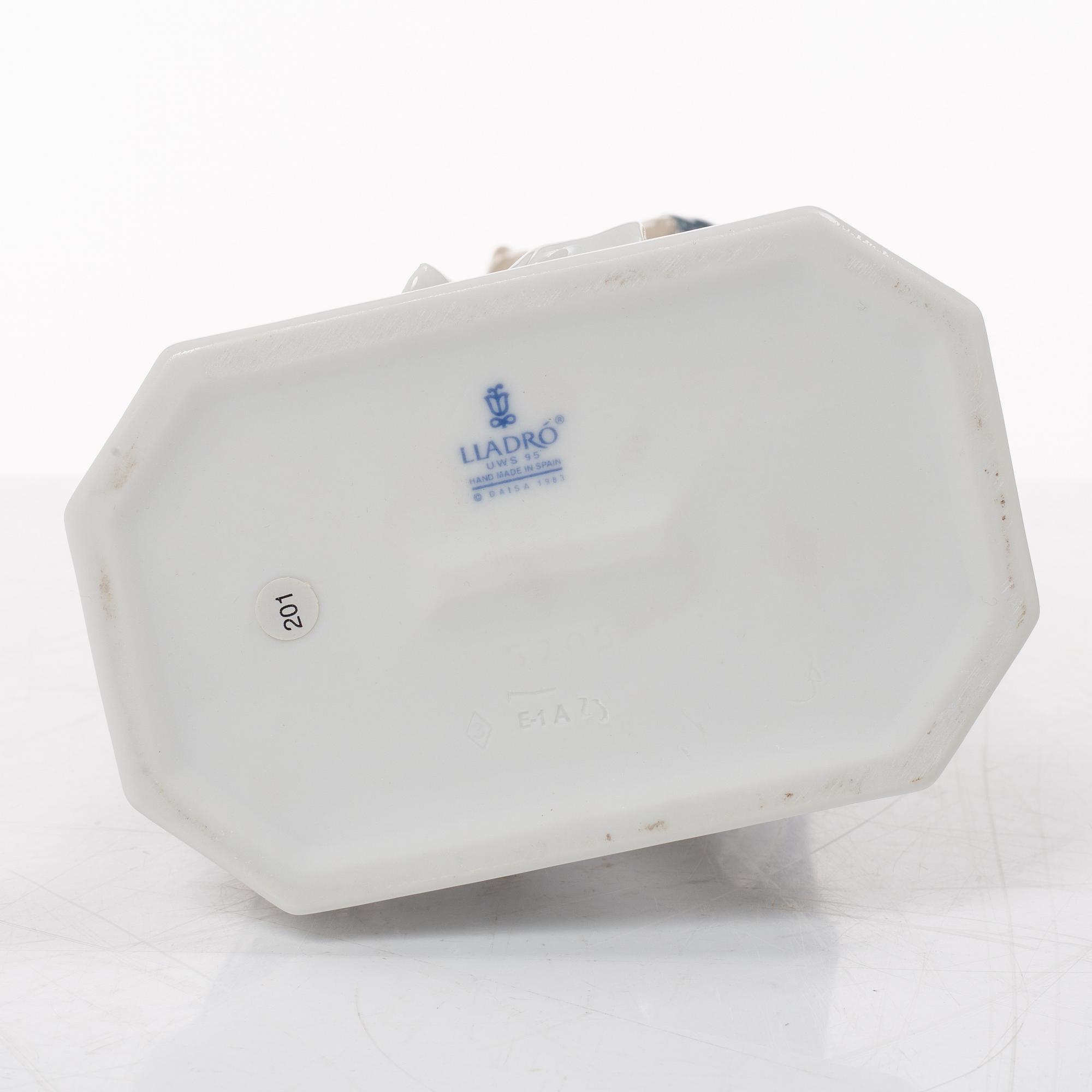 Lladró, figurine, "Lamplighter", Spain.