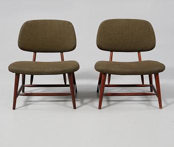STOLAR, ett par, "TeVe", Alf Svensson, Ljungs Industrier, modellen formgiven 1953.