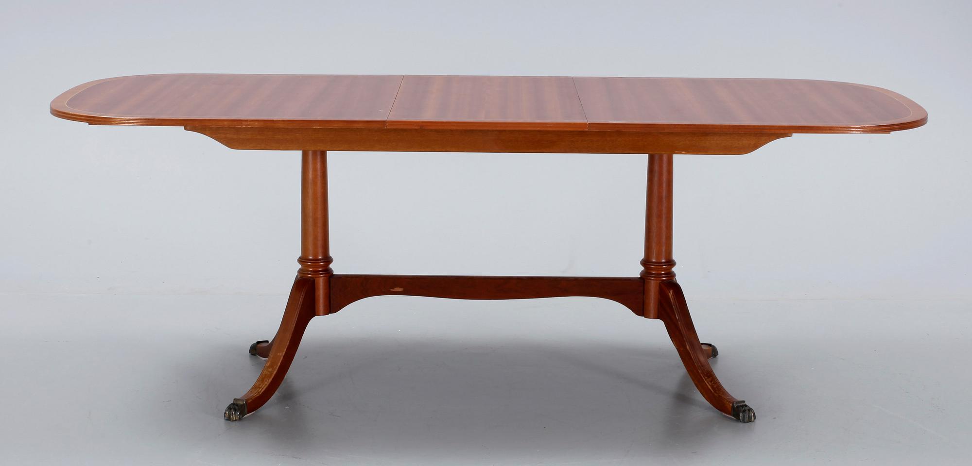 MATBORD, en iläggsskiva, engelsk stil, 1900-tal.