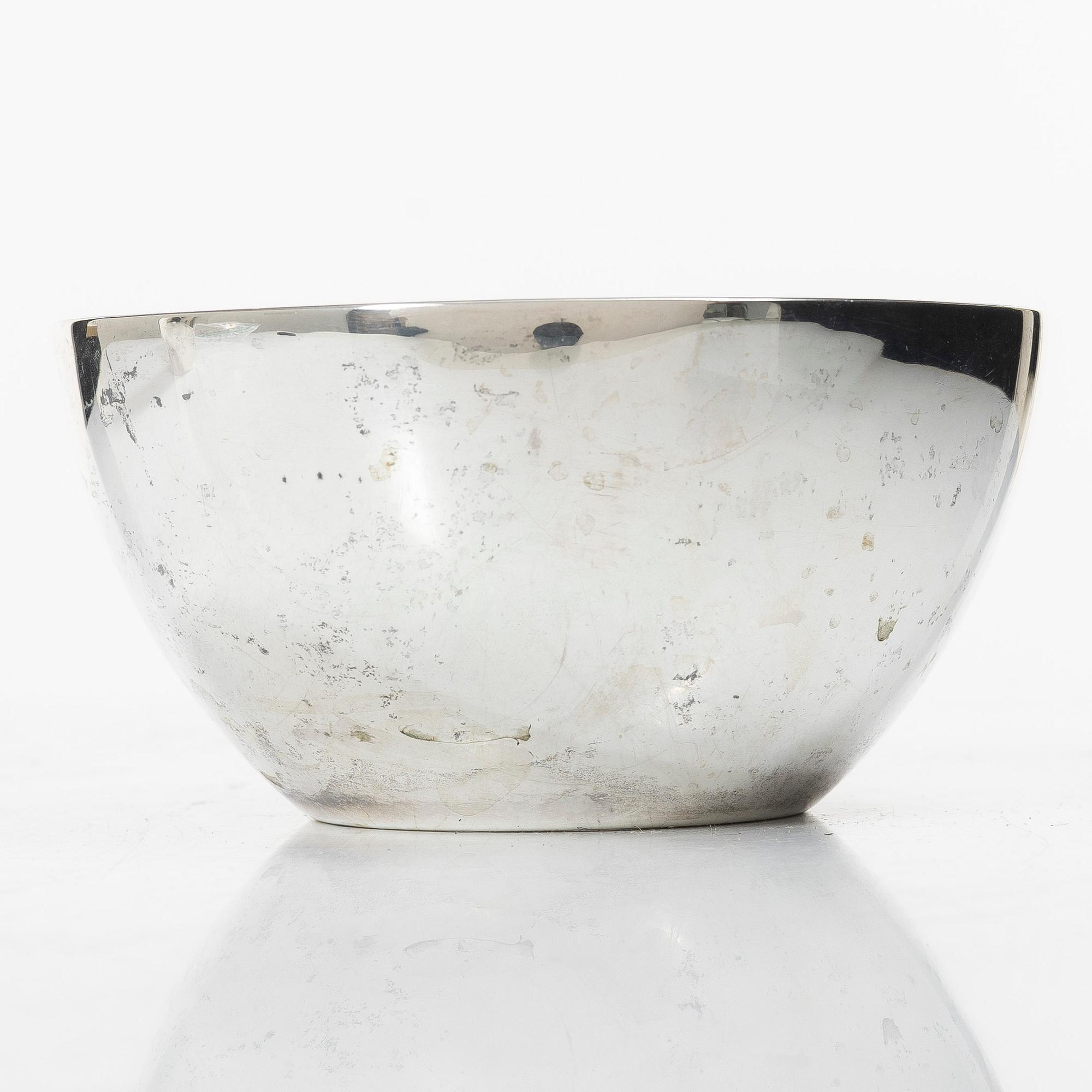 Guldsmedsaktiebolaget (GAB), Skål och vas, silver, Stockholm 1923-1928.