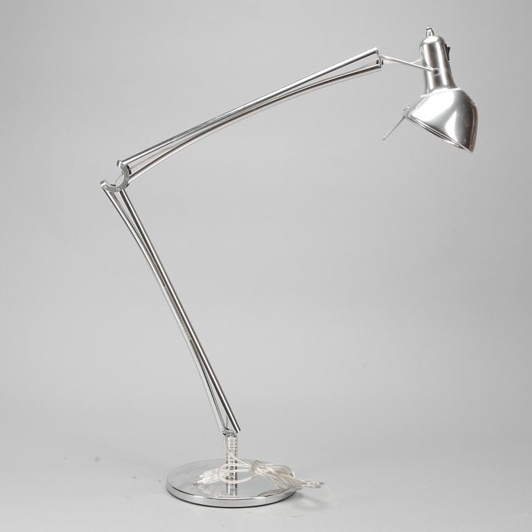 BORDSLAMPA, "Naomi Terra", Yaacov Kaufman, Lumina.