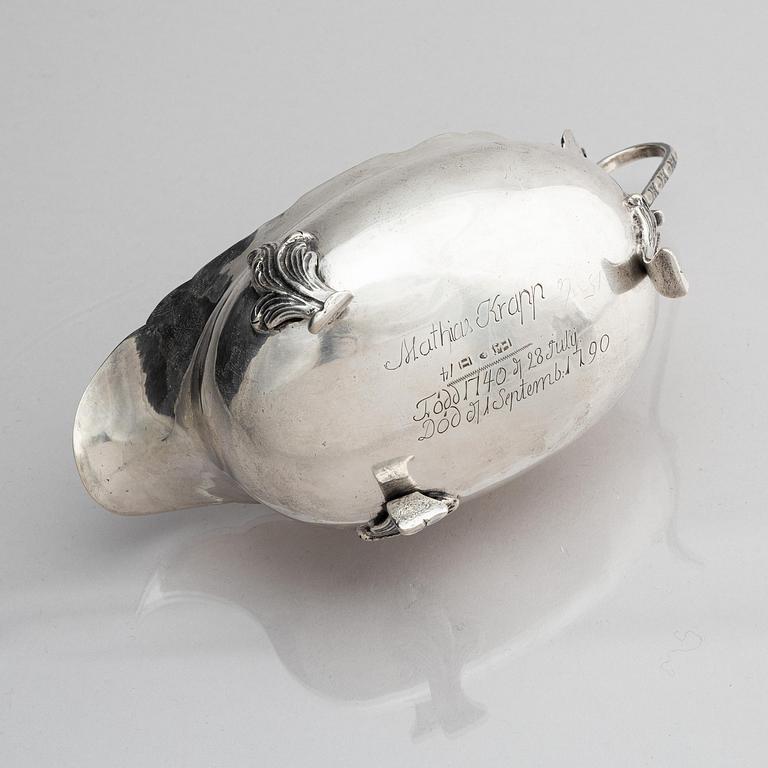 Mikael Hammarberg, gräddsnäcka, silver, (verksam 1758-1789 (90)) Härnösand. Rokoko.