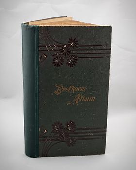 BREFKORTSALBUM, med c:a 125 st vykort, 1900-talets första hälft.